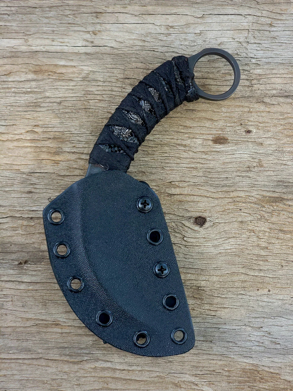 Angel Fire Watchman Paracord Karambit - Image 2