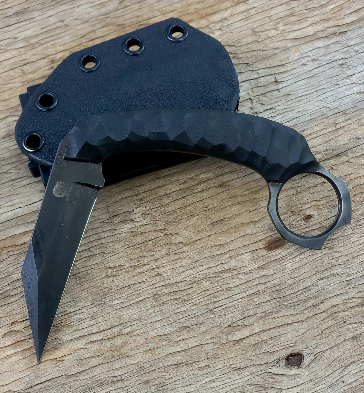 Angel Fire Akita Karambit - Image 3