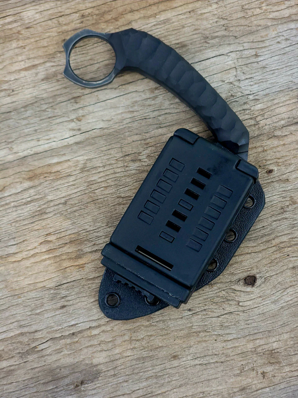 Angel Fire Akita Karambit - Image 4