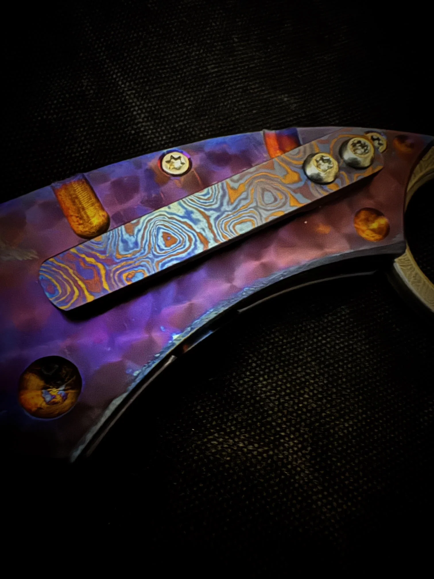 Furey's Bushi Jeweled Anodized Karambit - Ripper Opener - Image 5