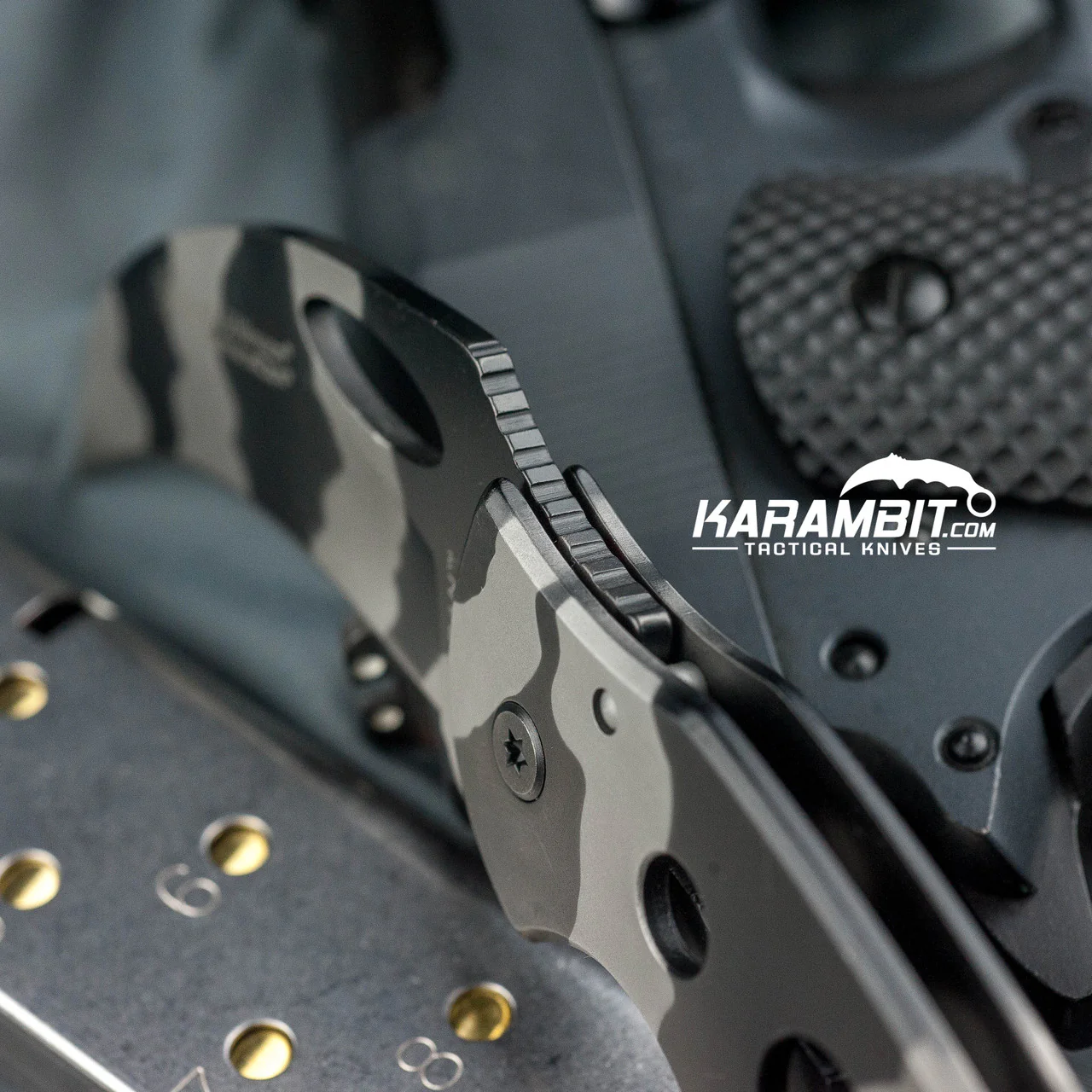 Smith & Wesson Extreme Ops Urban Titanium Camo Karambit - Image 7